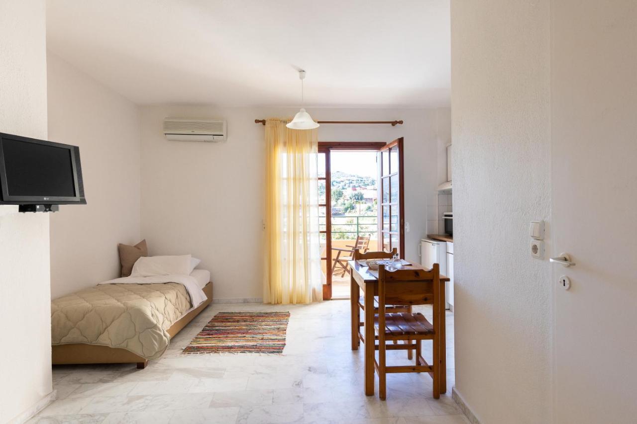 Chrysa House Apartments Agia Pelagia Екстериор снимка